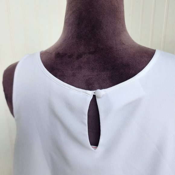 NWT Bisou Bisou Michele Bohbot Chic White Top Layred Sleveless Blouse Sz M - Picture 6 of 11